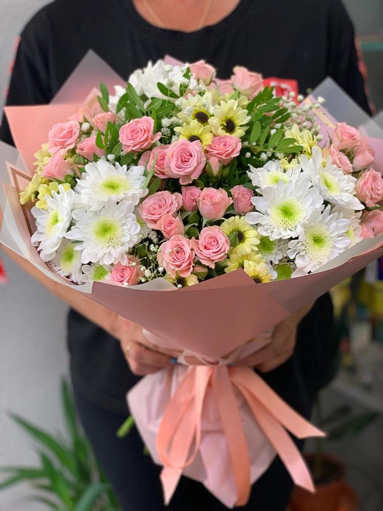 Букет цветов из: Розы и Хризантемы в Брюховецкой