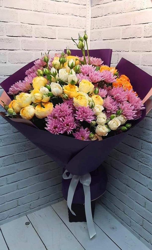 Букет цветов из: Хризантемы и Розы в Брюховецкой