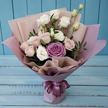 Букет цветов из:  Розы и Лизиантусы в Брюховецкой