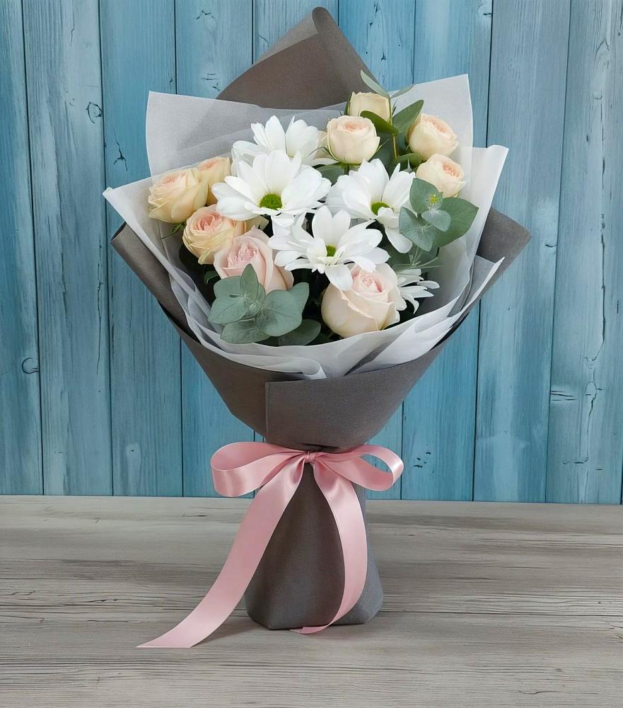 Букет цветов из: Хризантемы и Розы в Брюховецкой