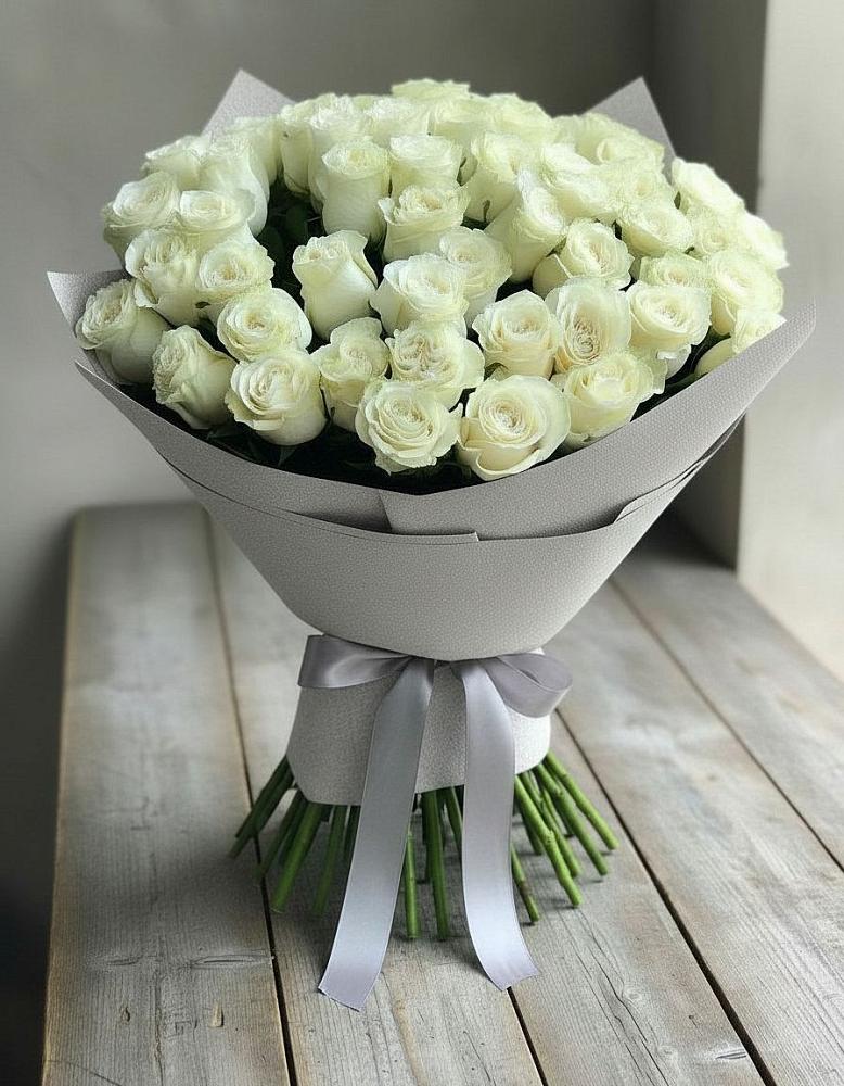 Букет 35 Белых роз в Брюховецкой