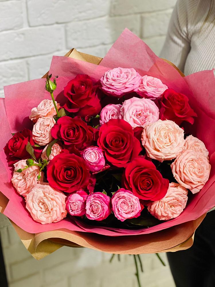 Букет цветов из: Розы в Брюховецкой