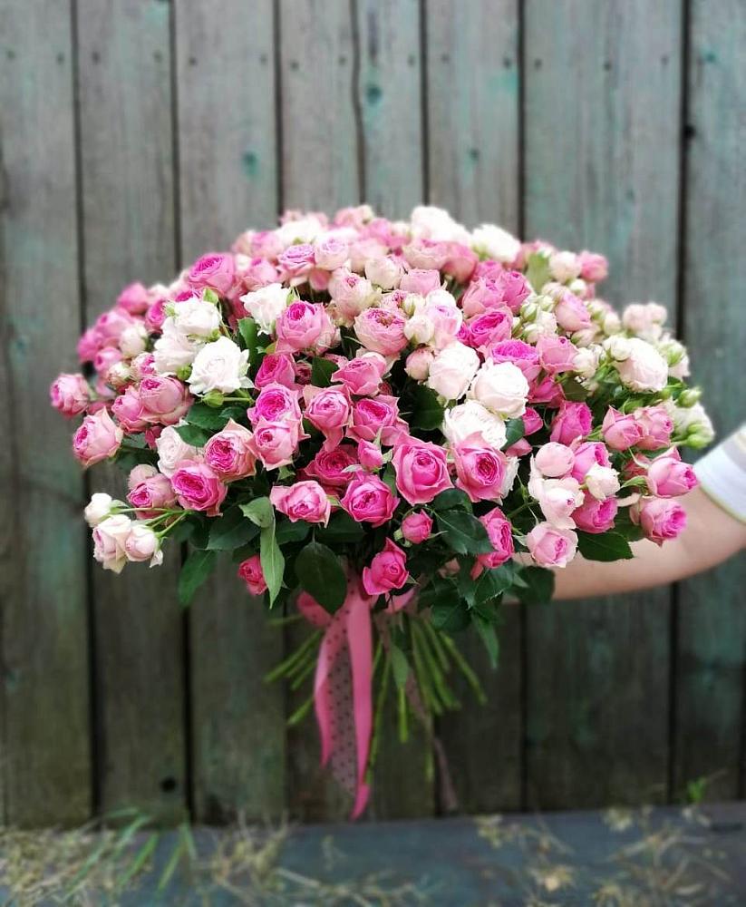 Букет Розовые кустовые розы Натали и Лав Лидия в Брюховецкой