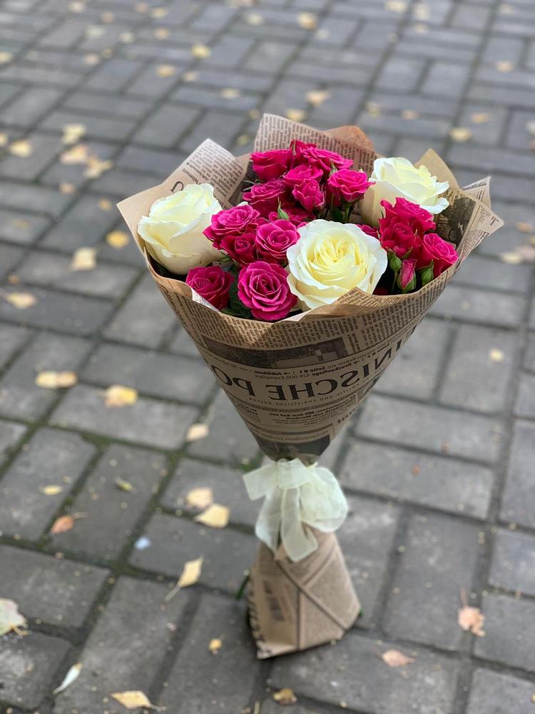 Букет цветов из: Розы в Брюховецкой