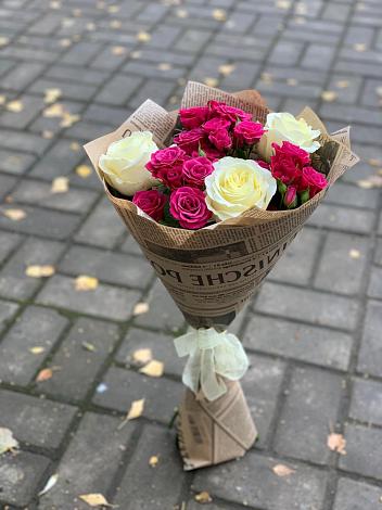 Букет цветов из: Розы в Брюховецкой