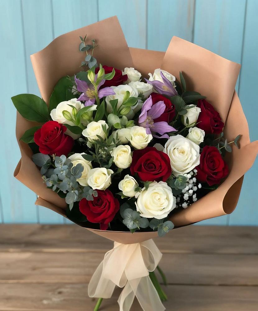 Букет цветов из: Розы и Альстромерии в Брюховецкой